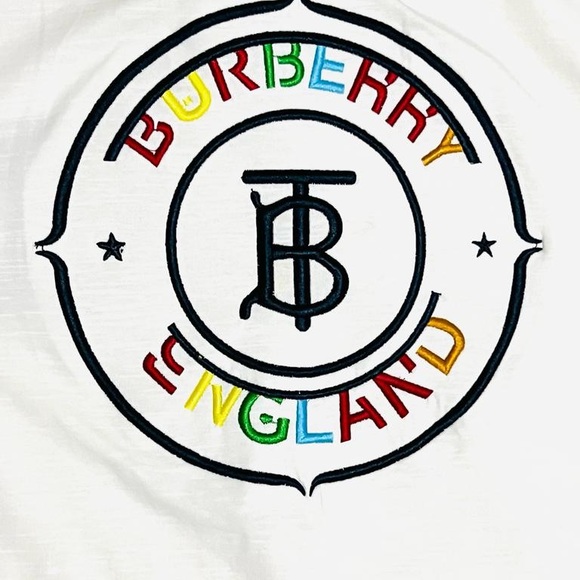 Burberry Tshirts - Picture 2 of 4